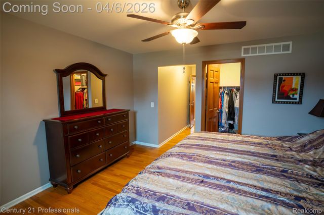 38310 Westchester Road, Sterling Heights, MI 48310