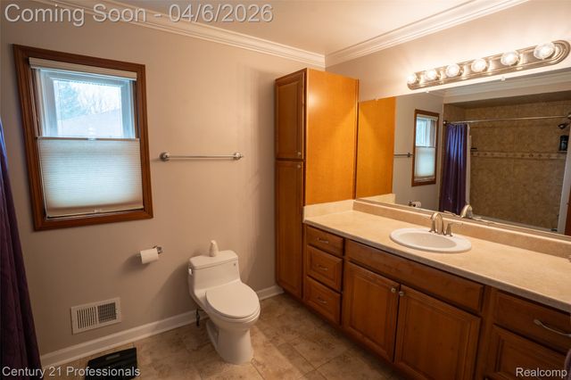 38310 Westchester Road, Sterling Heights, MI 48310