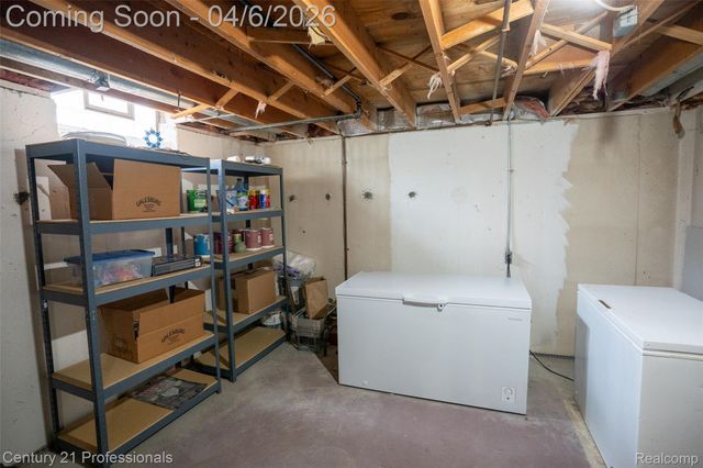 38310 Westchester Road, Sterling Heights, MI 48310