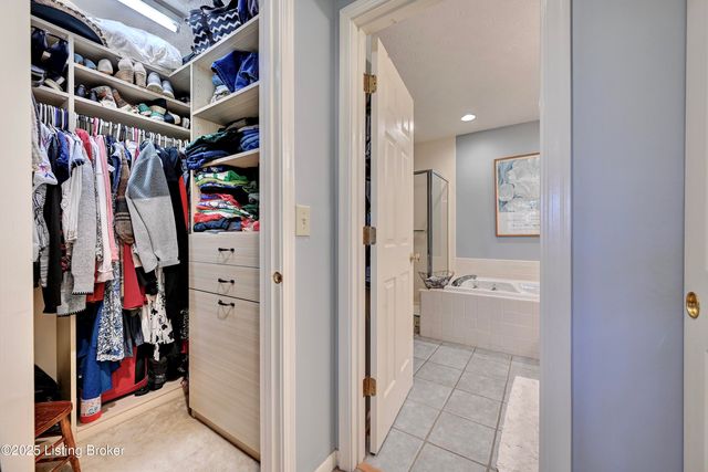 10803 Muirfield Ct, Union, KY 41091