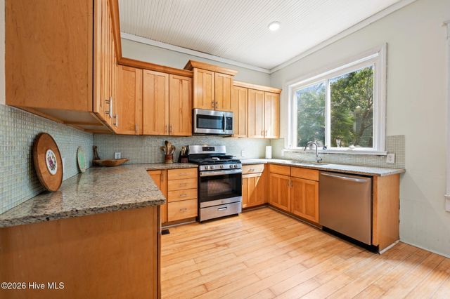 1306 National Avenue, New Bern, NC 28560