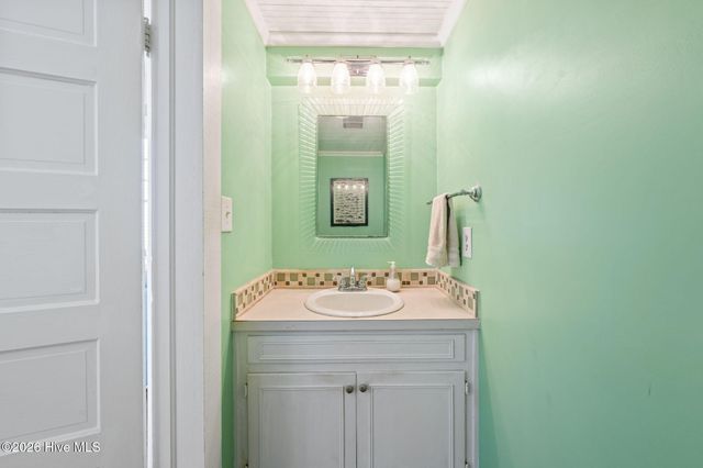 1306 National Avenue, New Bern, NC 28560