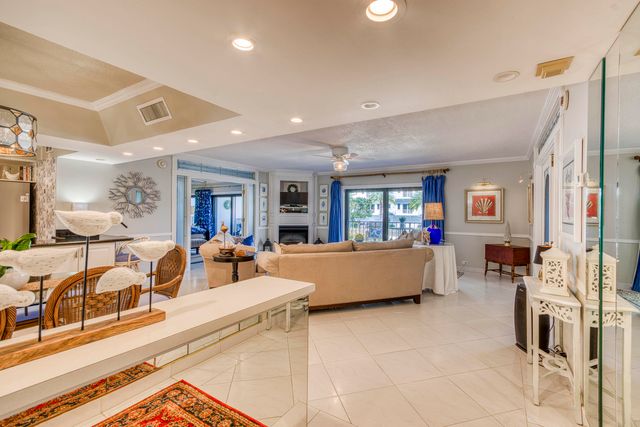 1208 Marine Way G4, North Palm Beach, FL 33408