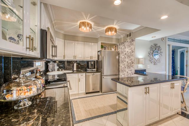 1208 Marine Way G4, North Palm Beach, FL 33408