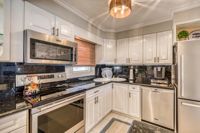 1208 Marine Way G4, North Palm Beach, FL 33408