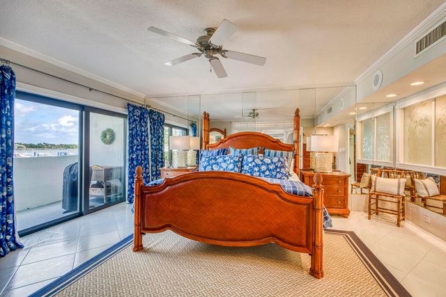 1208 Marine Way G4, North Palm Beach, FL 33408