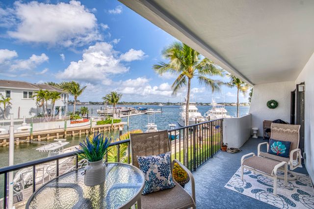 1208 Marine Way G4, North Palm Beach, FL 33408