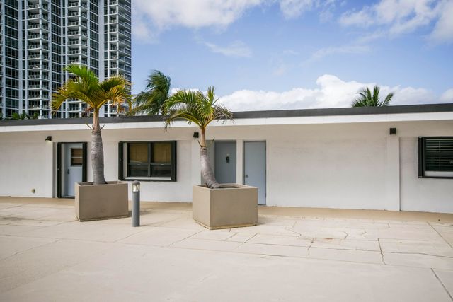 1208 Marine Way G4, North Palm Beach, FL 33408