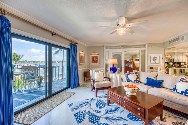 1208 Marine Way G4, North Palm Beach, FL 33408