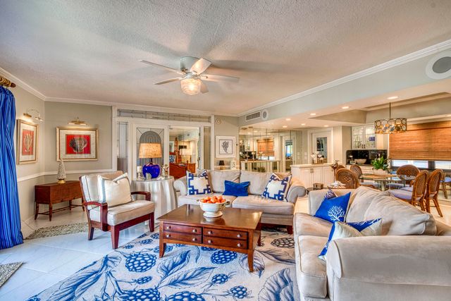 1208 Marine Way G4, North Palm Beach, FL 33408