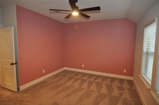 829 Crystal Oak Lane, Arlington, TX 76005