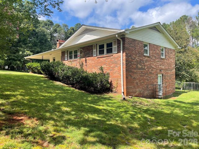 187 River Hills Drive, Forest City, NC 28043