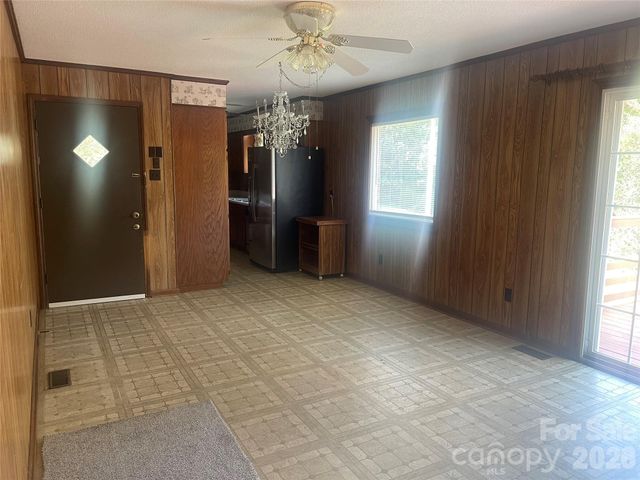 187 River Hills Drive, Forest City, NC 28043