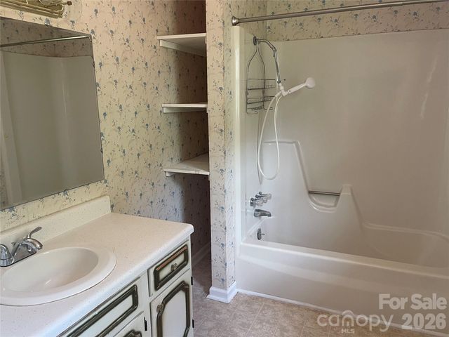 187 River Hills Drive, Forest City, NC 28043