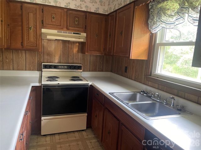 187 River Hills Drive, Forest City, NC 28043