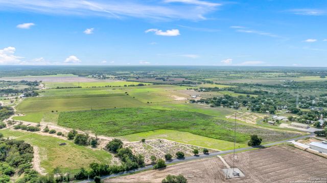 00 County Road 585, Lacoste, TX 78039