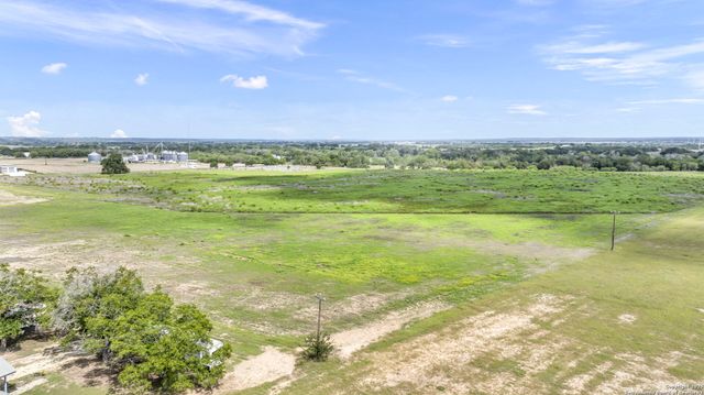 00 County Road 585, Lacoste, TX 78039