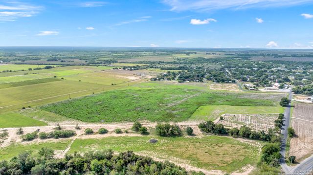 00 County Road 585, Lacoste, TX 78039