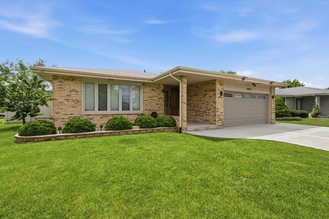 17012 92nd Avenue, Orland Hills, IL 60487