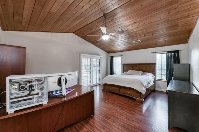 10684 Mountain View Drive, Madera, CA 93636