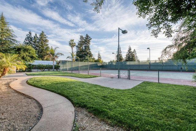 10684 Mountain View Drive, Madera, CA 93636