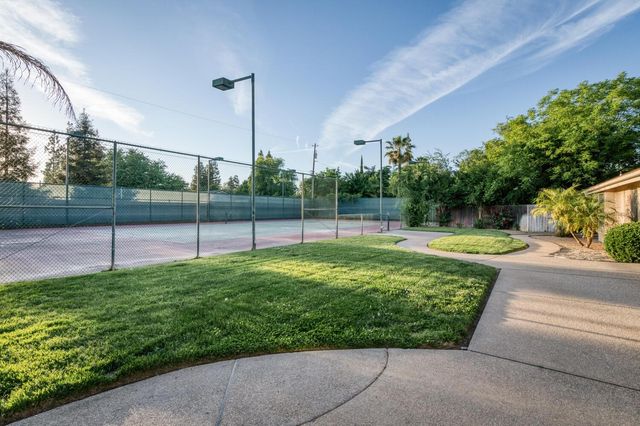 10684 Mountain View Drive, Madera, CA 93636