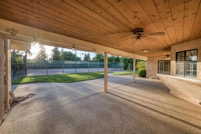 10684 Mountain View Drive, Madera, CA 93636