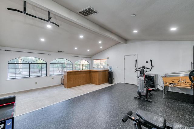 10684 Mountain View Drive, Madera, CA 93636