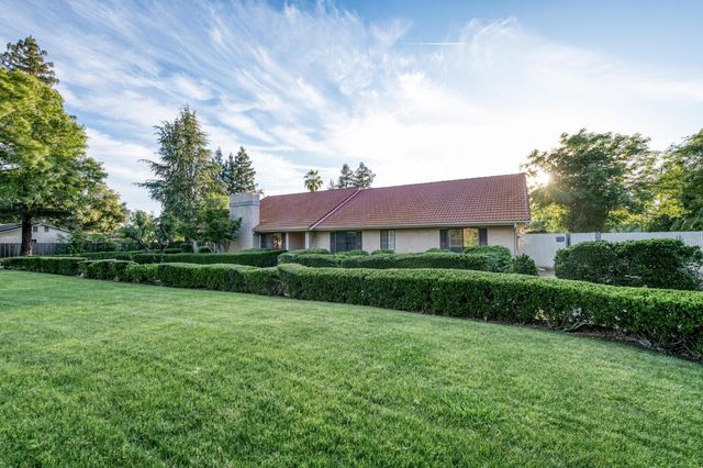 10684 Mountain View Drive, Madera, CA 93636