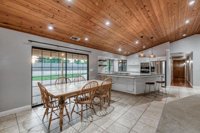 10684 Mountain View Drive, Madera, CA 93636