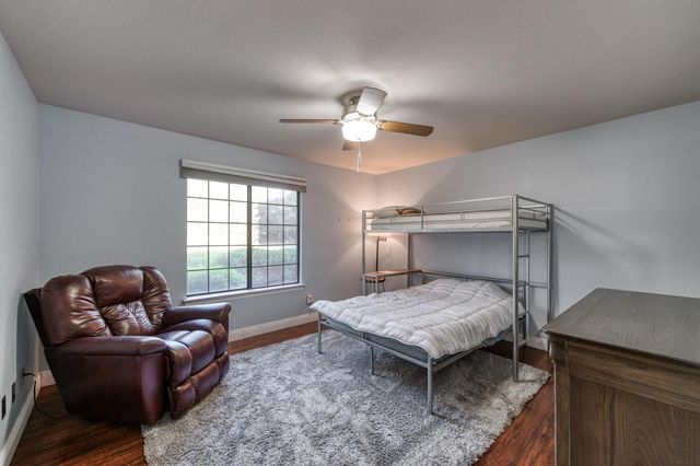 10684 Mountain View Drive, Madera, CA 93636