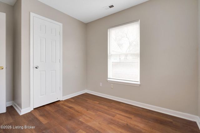 2815 S 6th St, Louisville, KY 40208