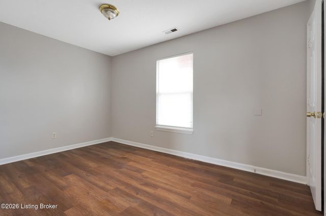 2815 S 6th St, Louisville, KY 40208