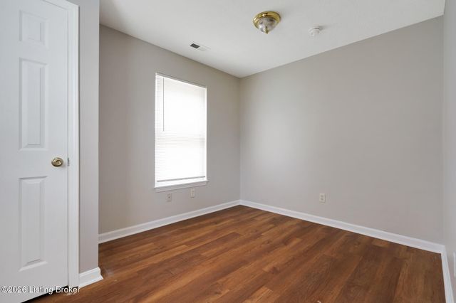 2815 S 6th St, Louisville, KY 40208