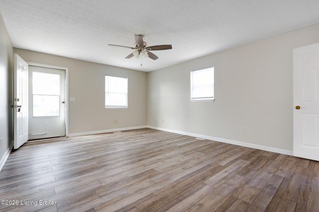 2815 S 6th St, Louisville, KY 40208