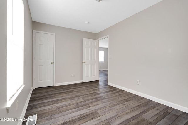 2815 S 6th St, Louisville, KY 40208
