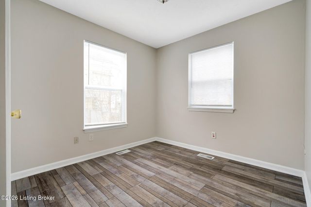 2815 S 6th St, Louisville, KY 40208
