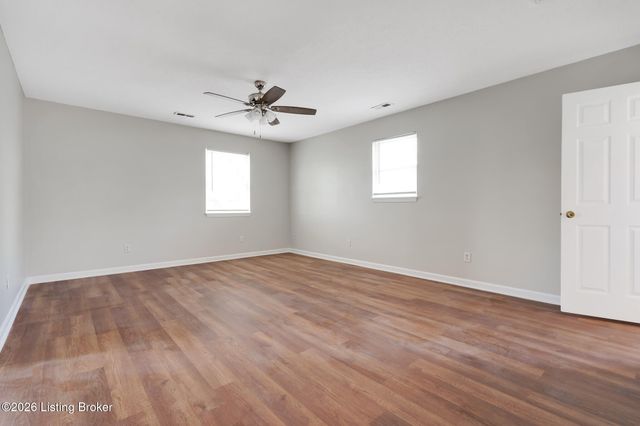 2815 S 6th St, Louisville, KY 40208