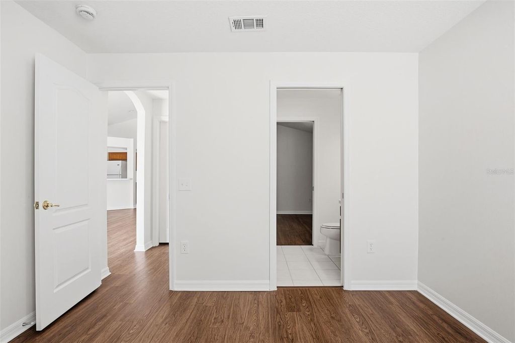 Image 30 of property listing at 11240 LAKE LANIER DRIVE, Riverview, FL 33569