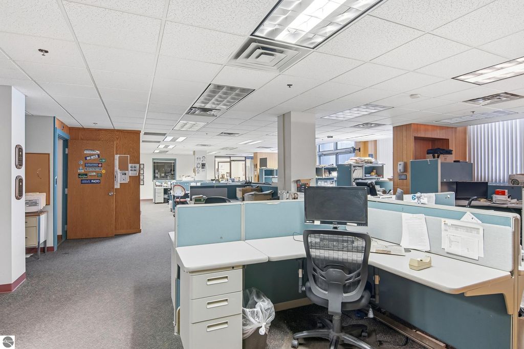 Image 21 of property listing at 116 W Front Street, Traverse City, MI 49684