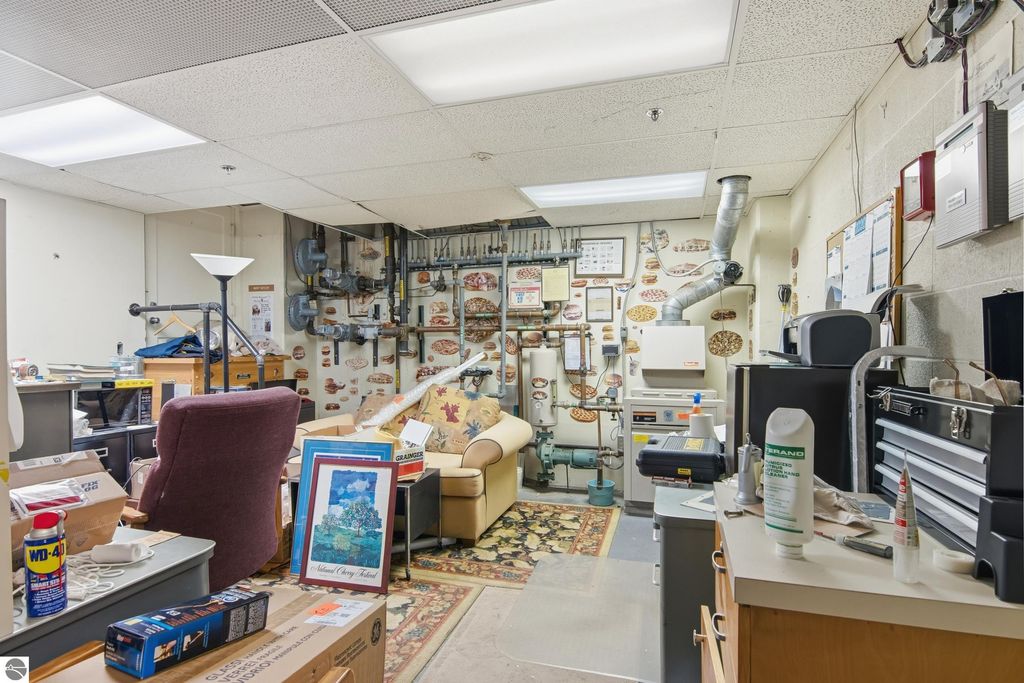 Image 30 of property listing at 116 W Front Street, Traverse City, MI 49684