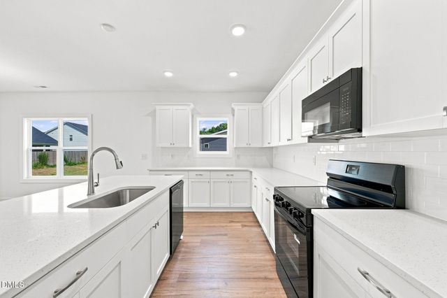 30 Loganberry Avenue, Bunnlevel, NC 28323