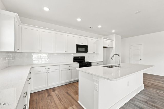 30 Loganberry Avenue, Bunnlevel, NC 28323