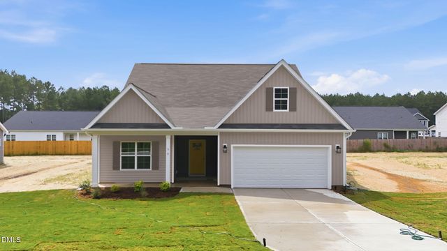 30 Loganberry Avenue, Bunnlevel, NC 28323