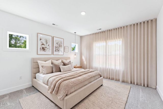 30 Loganberry Avenue, Bunnlevel, NC 28323