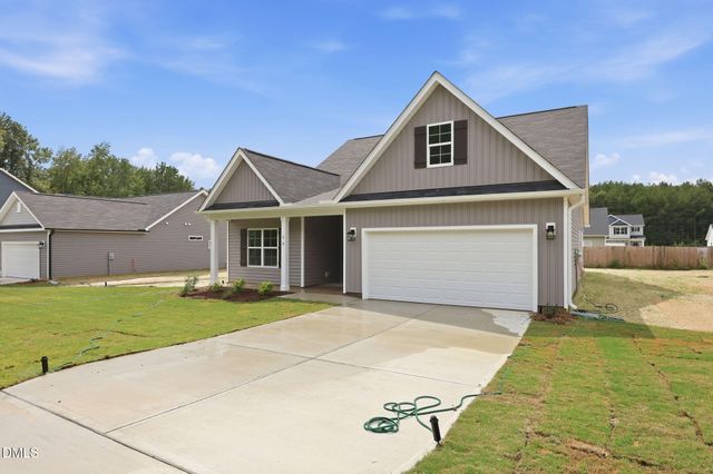 30 Loganberry Avenue, Bunnlevel, NC 28323