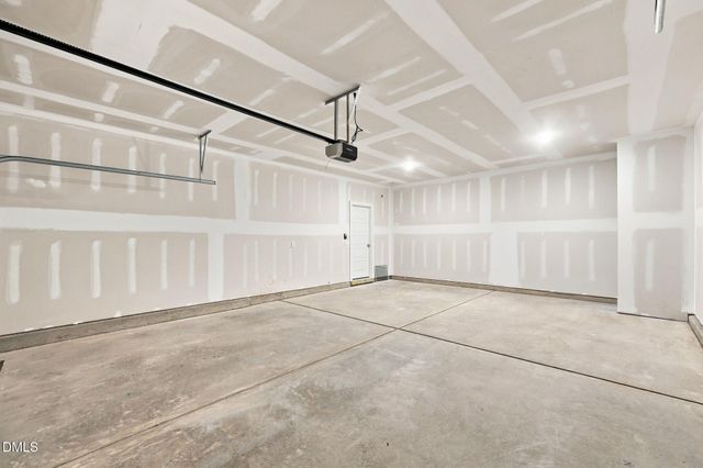30 Loganberry Avenue, Bunnlevel, NC 28323