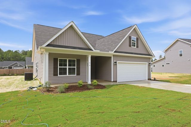 30 Loganberry Avenue, Bunnlevel, NC 28323
