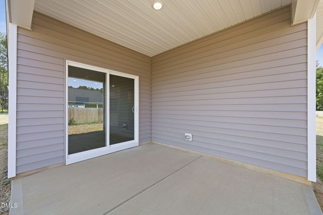 30 Loganberry Avenue, Bunnlevel, NC 28323