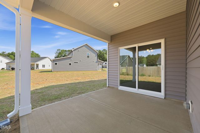 30 Loganberry Avenue, Bunnlevel, NC 28323